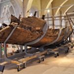La nave Alkedo, in fase avanzata di restauro durante l’allestimento del Museo delle Navi Antiche di Pisa negli Arsenali Medicei di Pisa (Antonacci, 2017)
