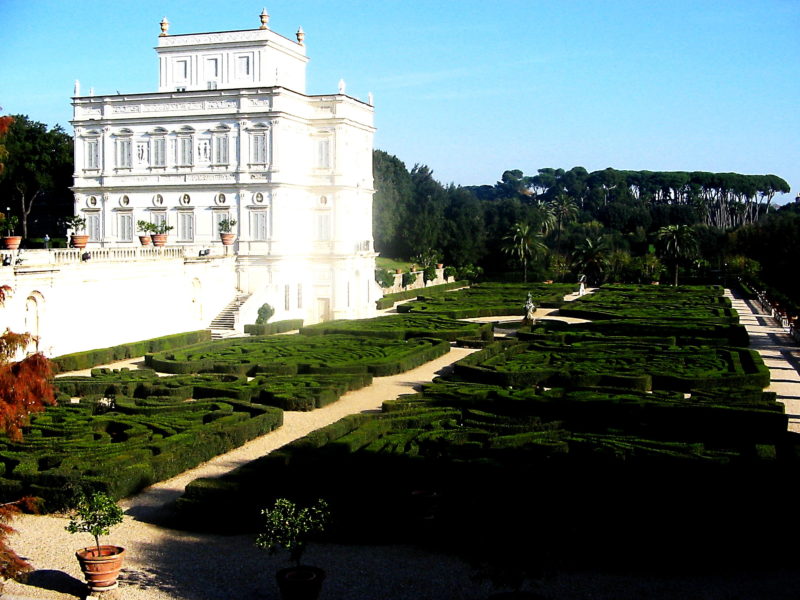 1 Il Casino del bel respiro e il giardino segreto