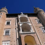 4) La facciata a logge del Palazzo